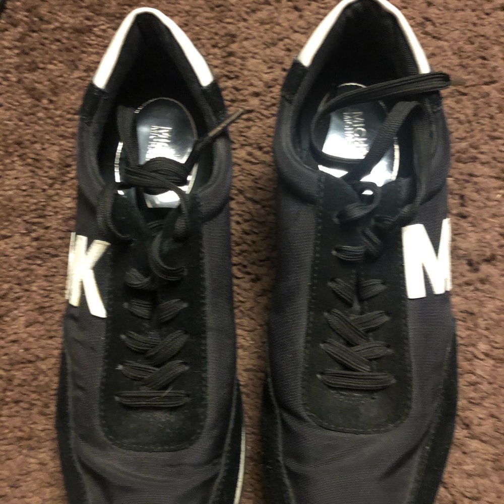 Michael Kors Sneakers Size 9.